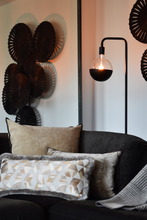 Afbeelding in Gallery-weergave laden, Black & Gold Calex LED Globe Zwart G200